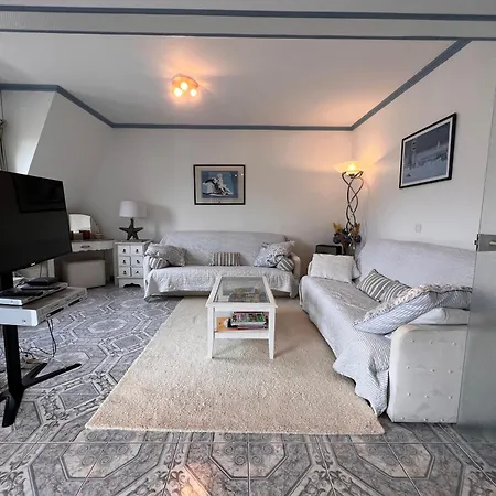 Duplex En Plein Centre, 3min Apartment Deauville