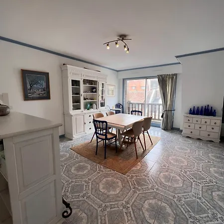 Apartment Duplex En Plein Centre, 3min